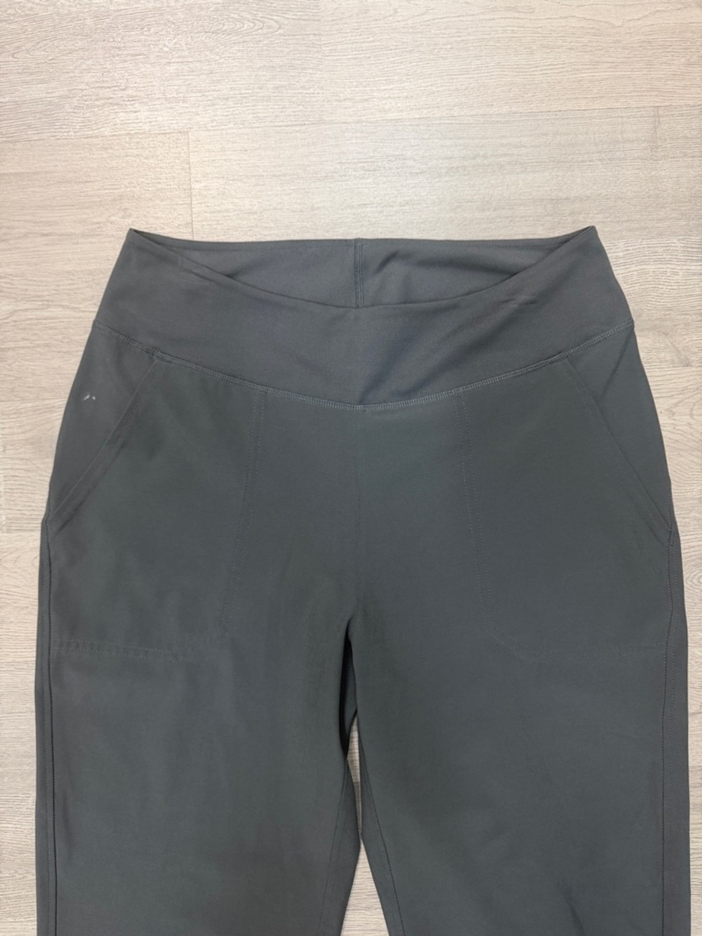 Patagonia Gray Happy Hike Studio Pants Sz Small in Gray! - Picture 5 of 10
